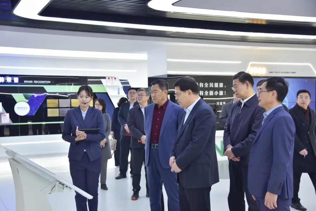青岛市委副书记、市长赵豪志一行莅临bv伟德源自英国始于1946考察调研